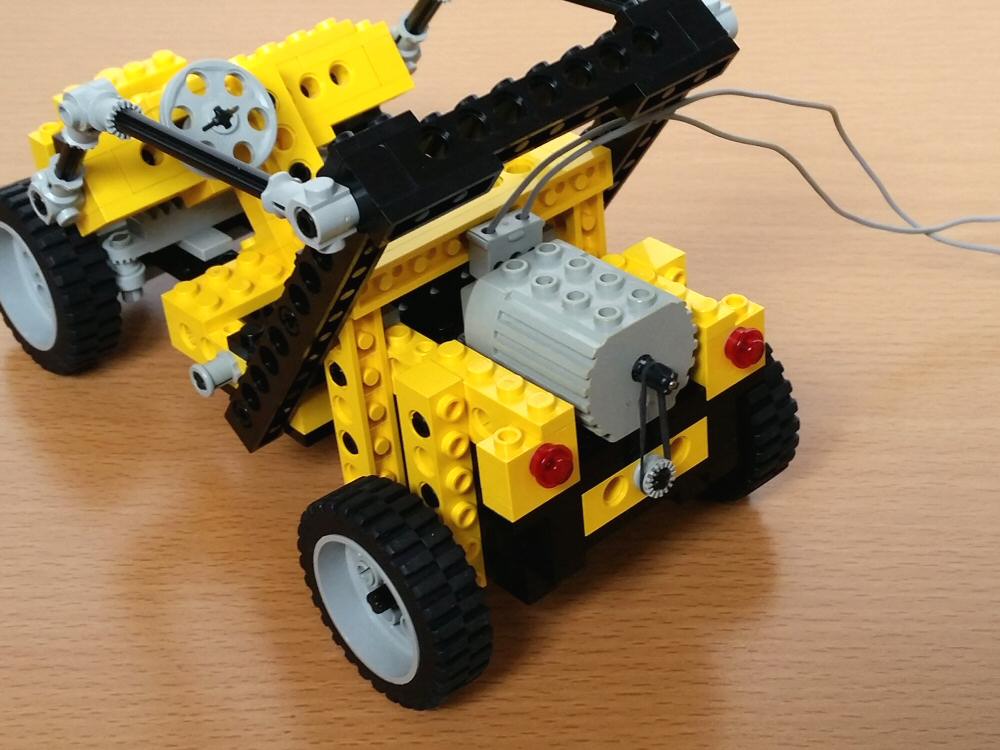 Lego Technic 8852 - le buggy avec moteur