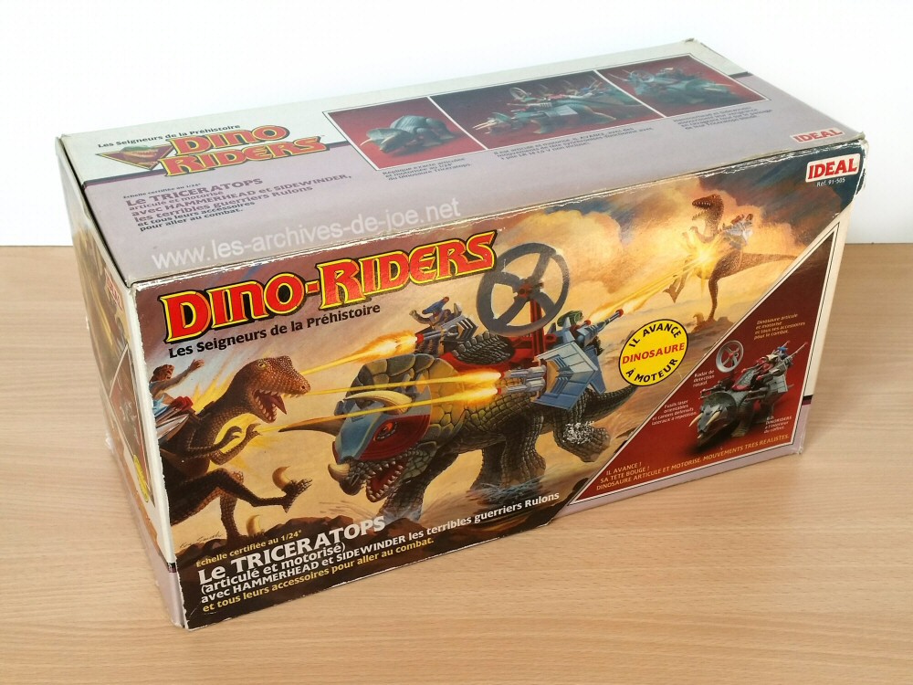 Dino-Riders Tricératops avec Hammerhead et Sidewinder - avant de la boite