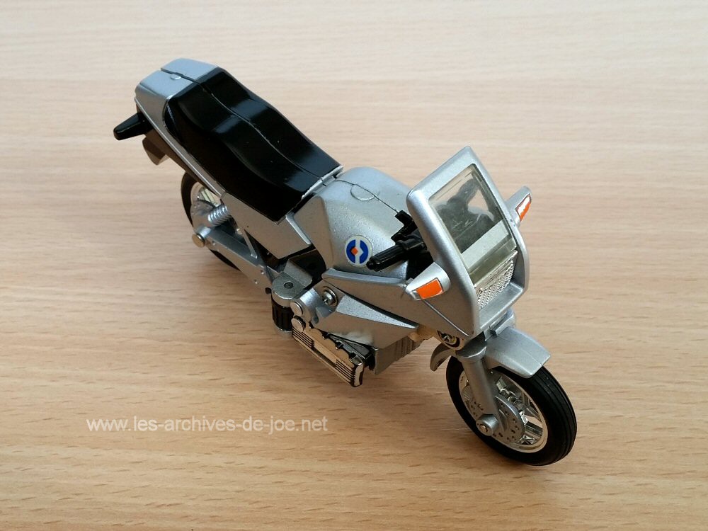 Super Gobots Throttle - mode moto BMW