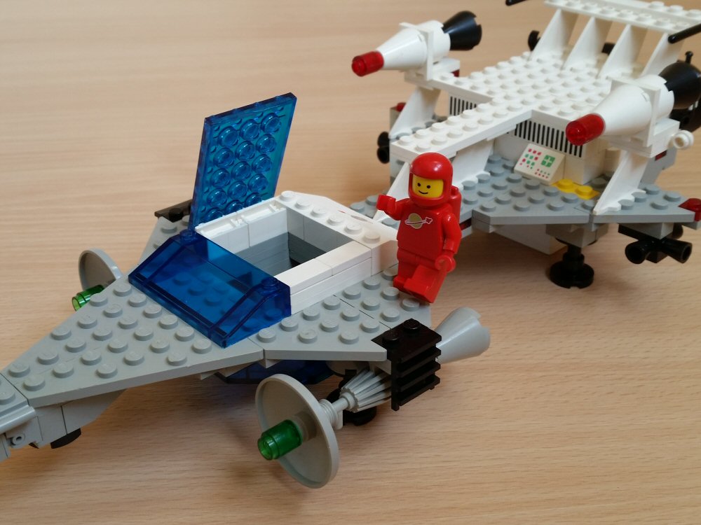 Lego Espace - 6929 - Starfleet Voyager (1981)